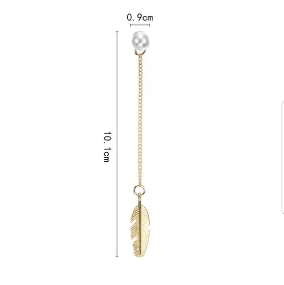 ☆Bethany ☆ Pearl and Feather Earrings - Picture 5 of 5